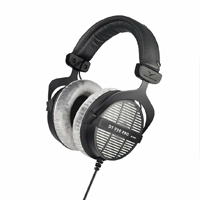 High-fidelity closed back studio headphones for critical mixing
